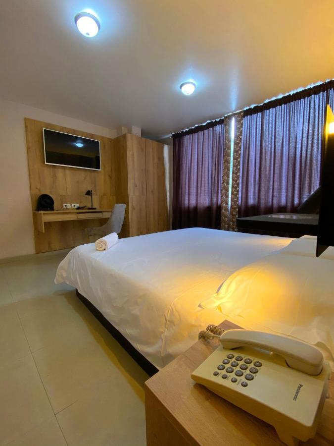 Hotel Wampushkar Самора Экстерьер фото